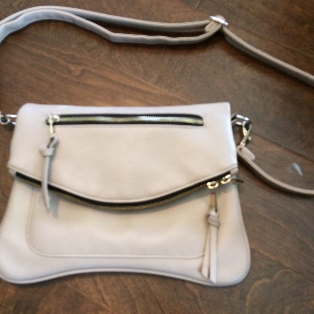 Beige crossbody purse